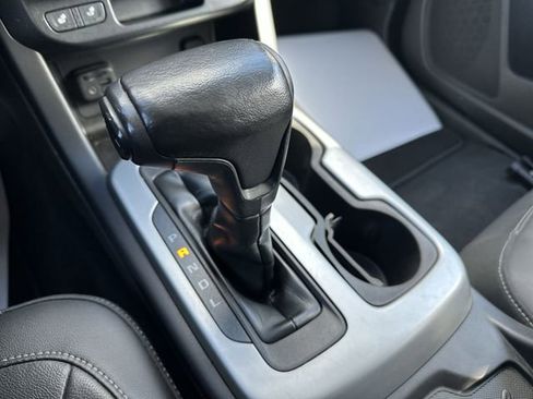 Used 2019 Chevrolet Colorado ZR2 image 17