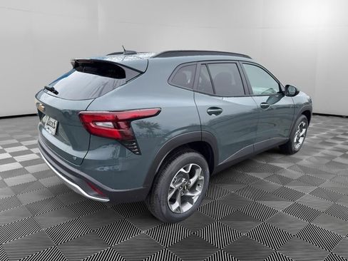 New 2026 Chevrolet Trax LT w/ Driver Confidence Package image 7