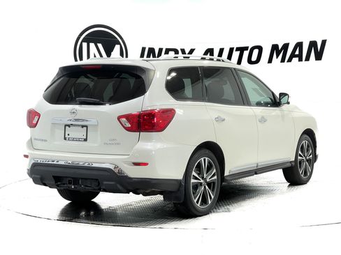Used 2019 Nissan Pathfinder Platinum w/ Cargo Package AWD/4WD image 4