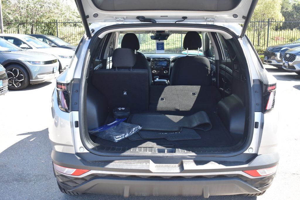 Certified 2023 Hyundai Tucson SEL AWD/4WD image 9