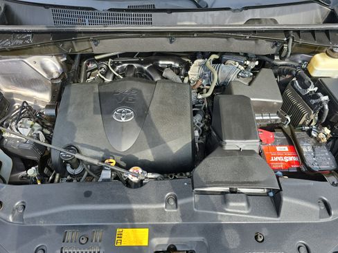 Used 2018 Toyota Highlander Limited image 33