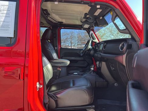 Used 2020 Jeep Gladiator Overland image 41