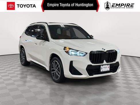 Used 2023 BMW X1 xDrive28i w/ M Sport Package image 1