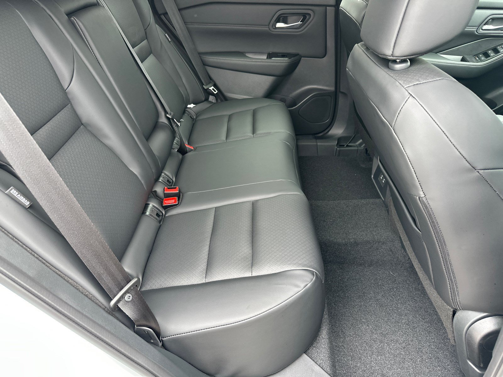 New 2026 Nissan Rogue Dark Armor FWD image 15