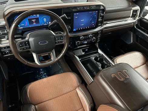 Used 2024 Ford F350 King Ranch AWD/4WD image 13