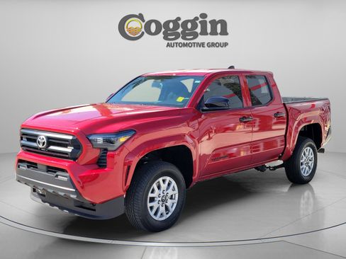 Certified 2025 Toyota Tacoma SR AWD/4WD image 1