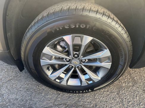 Used 2025 Chevrolet Equinox LT image 28