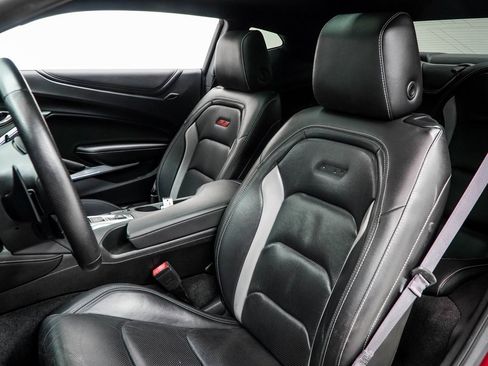Used 2017 Chevrolet Camaro SS image 35