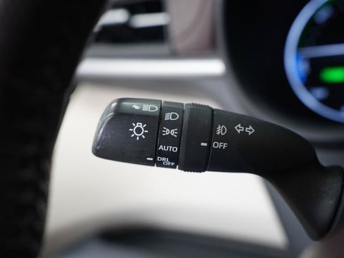 Used 2021 Toyota Sienna Platinum AWD/4WD image 15