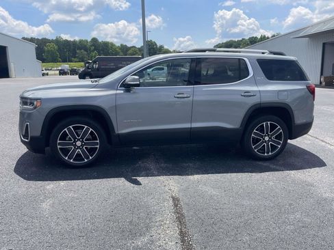 Used 2023 GMC Acadia SLT w/ Technology Package FWD image 9