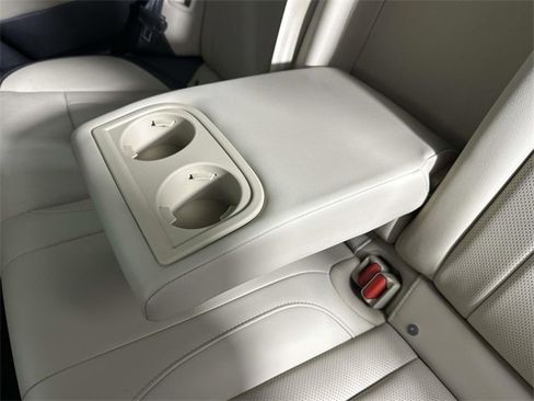 Used 2023 Subaru Outback Limited image 33