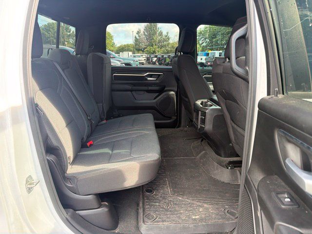 Used 2024 RAM 1500 Big Horn RWD image 14