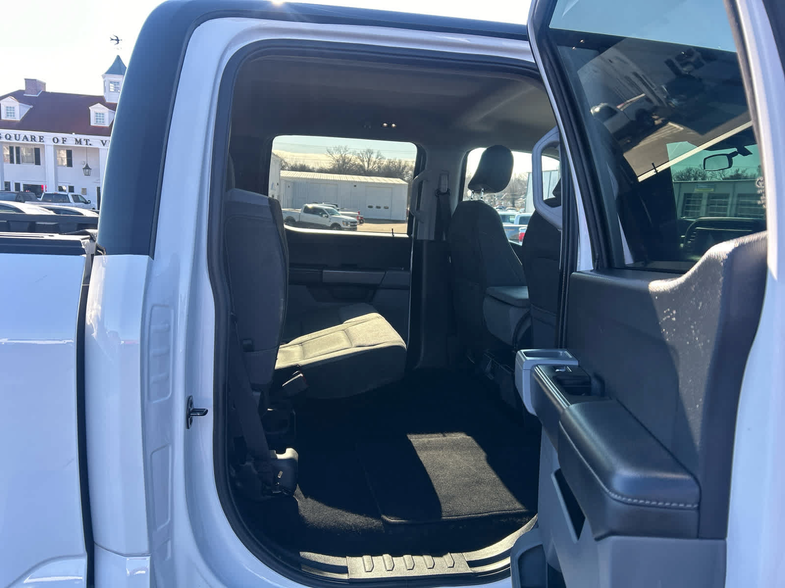 Used 2023 Ford F150 XLT AWD/4WD image 10