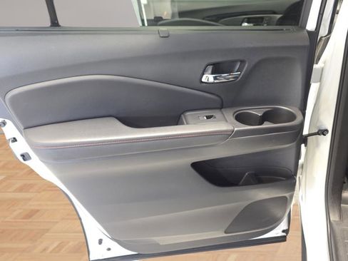 Used 2022 Honda Pilot Black Edition image 13