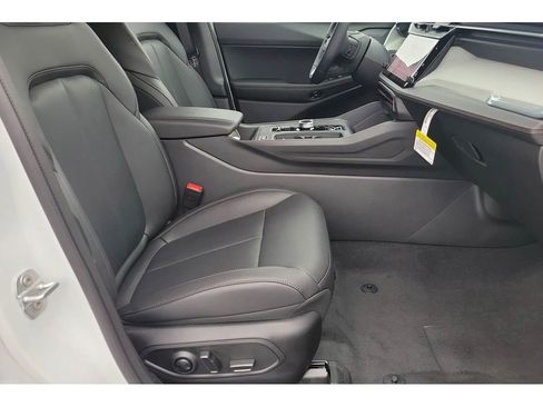 New 2026 Jeep Cherokee Limited image 25