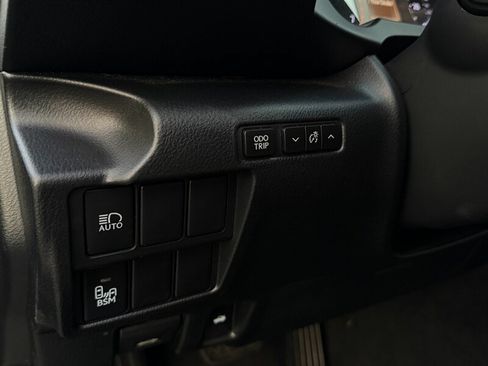 Used 2018 Lexus IS 300 RWD image 27