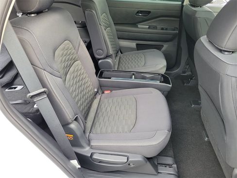 New 2025 Nissan Pathfinder SV w/ SV Premium Package image 13