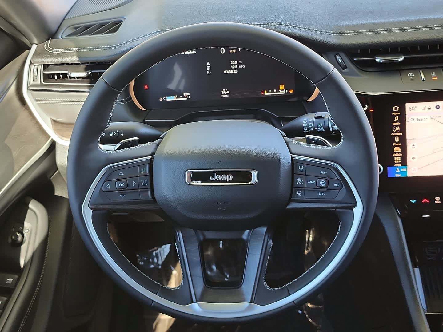 New 2026 Jeep Grand Cherokee Altitude AWD/4WD image 28