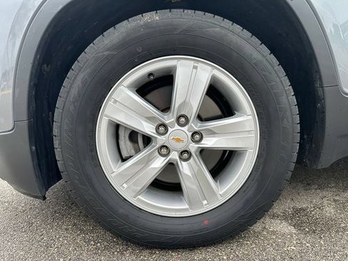 Used 2019 Chevrolet Trax LT w/ LT Convenience Package FWD image 25