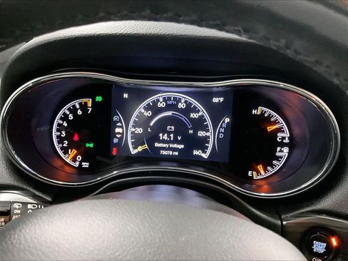 Used 2022 Jeep Grand Cherokee Limited AWD/4WD image 25