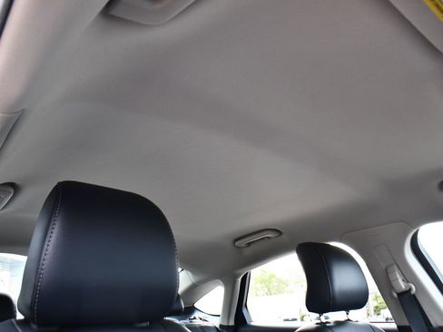 Used 2018 Ford Fusion Titanium FWD image 11