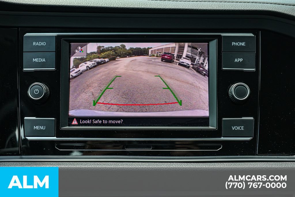 Used 2024 Volkswagen Jetta SE FWD image 34