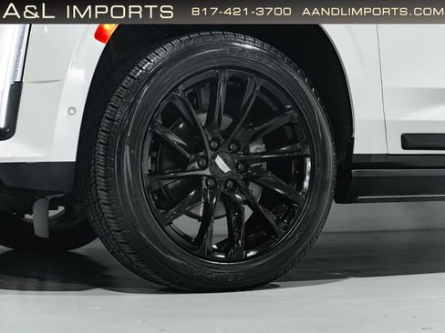 Used 2022 Cadillac Escalade Sport Platinum w/ Heavy-Duty Trailer Package AWD/4WD image 24