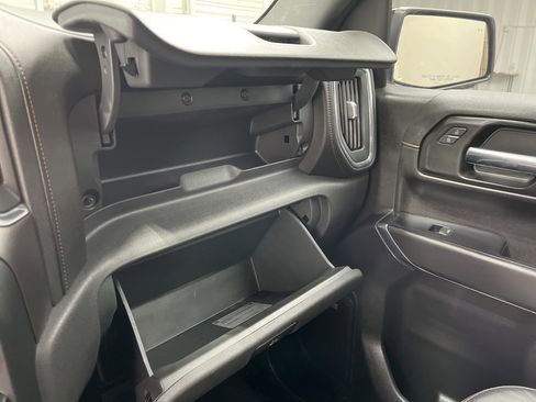 Used 2021 GMC Sierra 1500 AT4 w/ Technology Package image 26