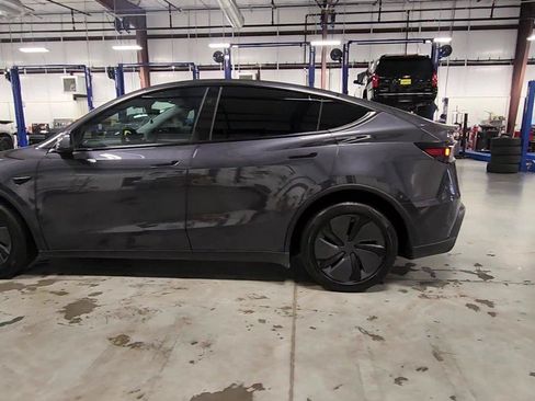 Used 2026 Tesla Model Y Long Range AWD/4WD image 6