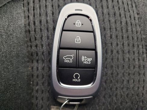 Used 2023 Hyundai Santa Fe SEL FWD image 32