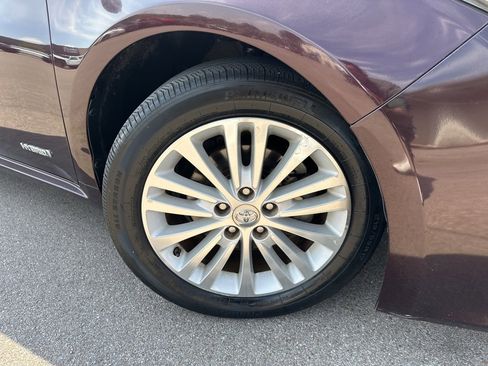 Used 2015 Toyota Avalon XLE Touring image 12