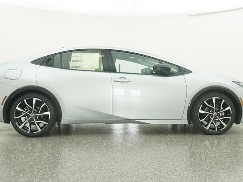New 2026 Toyota Prius Plug-In Hybrid FWD image 46
