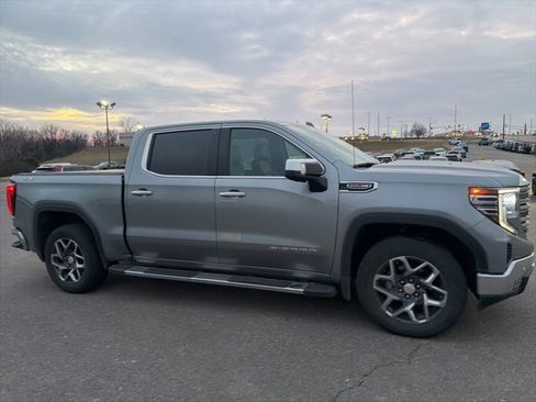 Used 2023 GMC Sierra 1500 SLT w/ SLT Premium Plus Package image 10