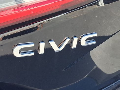 Used 2023 Honda Civic Sport image 23