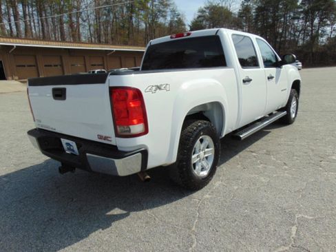 Used 2011 GMC Sierra 1500 SLE w/ Power Tech Package image 12