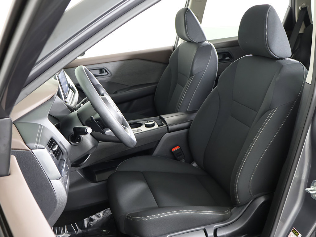Used 2023 Nissan Rogue S AWD/4WD image 25