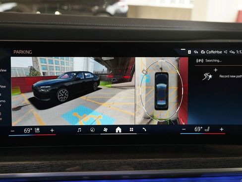 New 2026 BMW i7 xDrive60 w/ Executive Package image 29