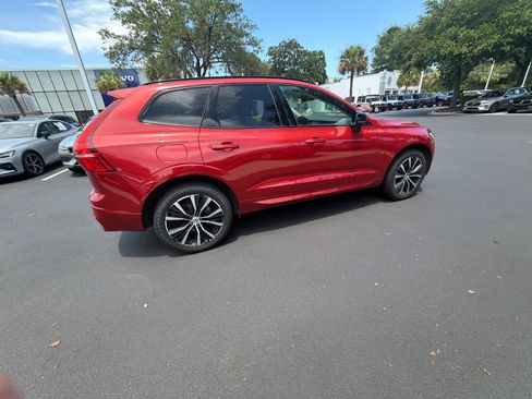Used 2024 Volvo XC60 B5 Plus AWD/4WD image 18