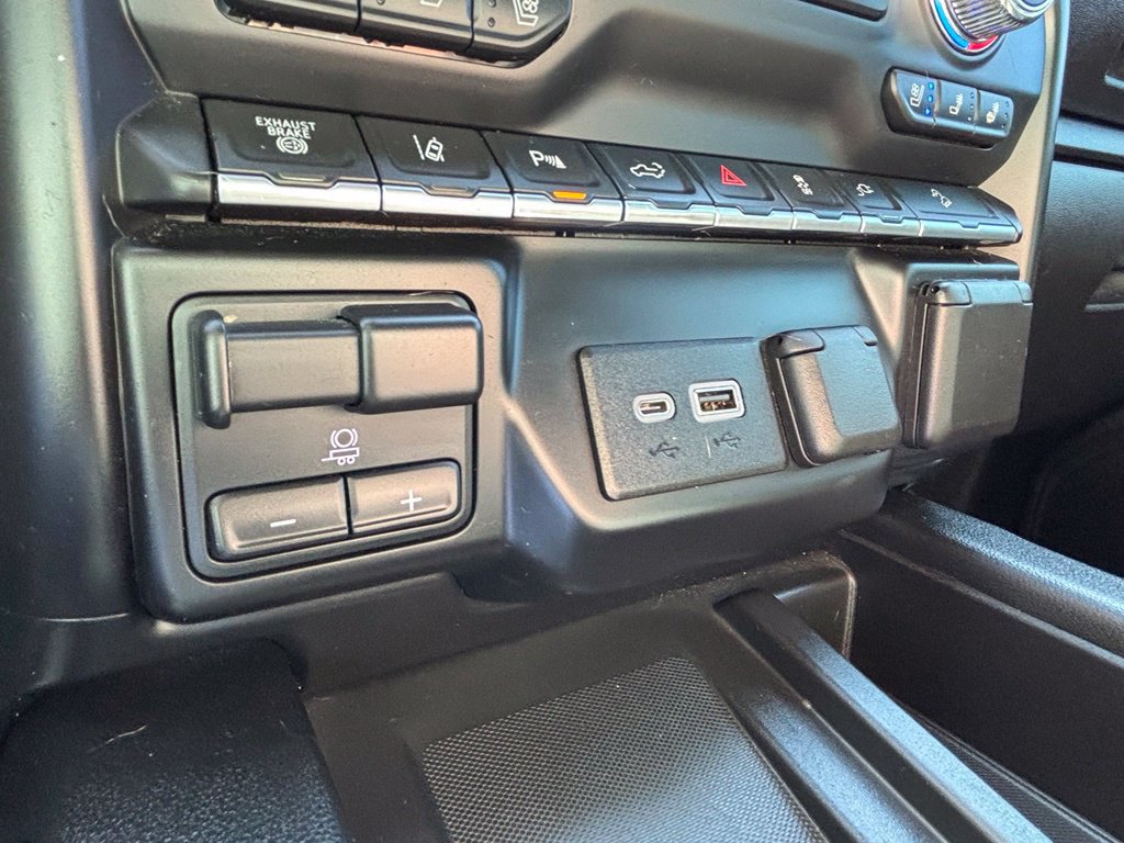 Used 2020 GMC Sierra 2500 Denali w/ Denali Ultimate Package AWD/4WD image 35