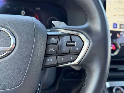 Used 2025 Lexus GX 550 w/ Accessory Package (31) AWD/4WD image 35