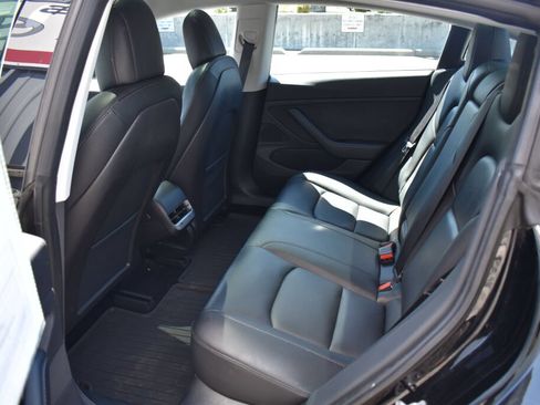 Used 2018 Tesla Model 3 Long Range RWD image 20