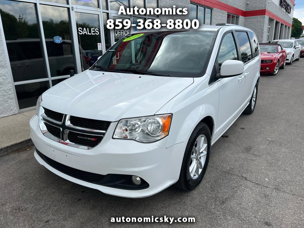 Used 2019 Dodge Grand Caravan SXT FWD image 1