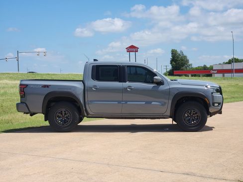 New 2026 Nissan Frontier PRO-4X w/ Tow Package AWD/4WD image 7