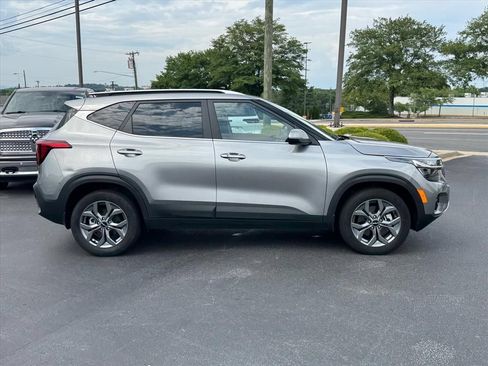 Certified 2024 Kia Seltos S AWD/4WD image 2