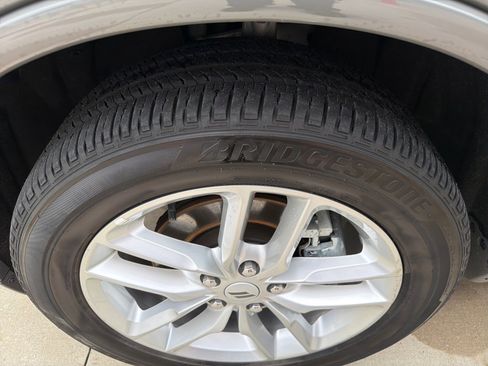 Used 2025 Dodge Durango GT image 9