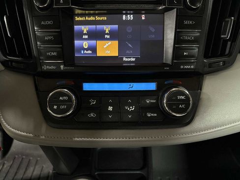 Used 2017 Toyota RAV4 XLE image 21