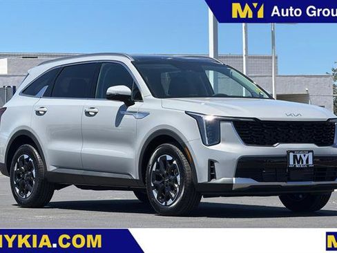 New 2026 Kia Sorento S FWD image 1