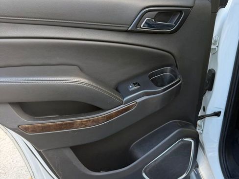 Used 2020 Chevrolet Tahoe LT image 8