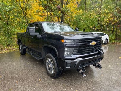Used 2024 Chevrolet Silverado 2500 Custom w/ Custom Value Package