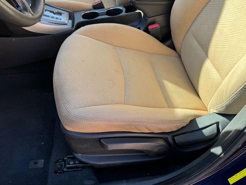 Used 2013 Hyundai Elantra GLS w/ Preferred Pkg image 22